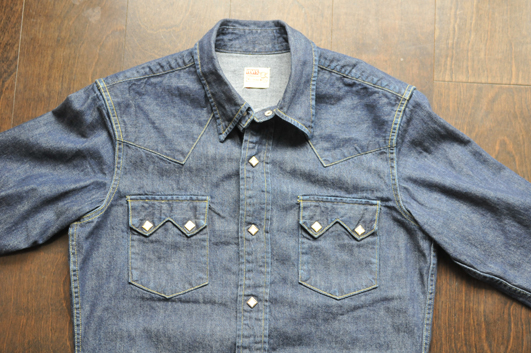 Levisデニムシャツ.jpg